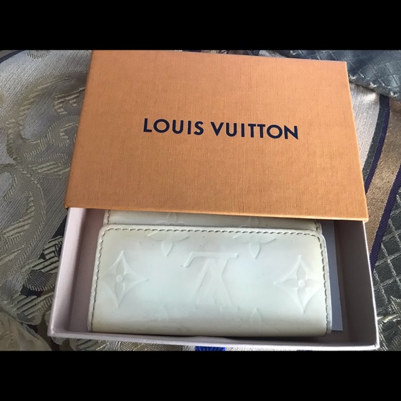 SOLD Vintage LOUIS VUITTON Vernis key holder - Picture 2 of 6